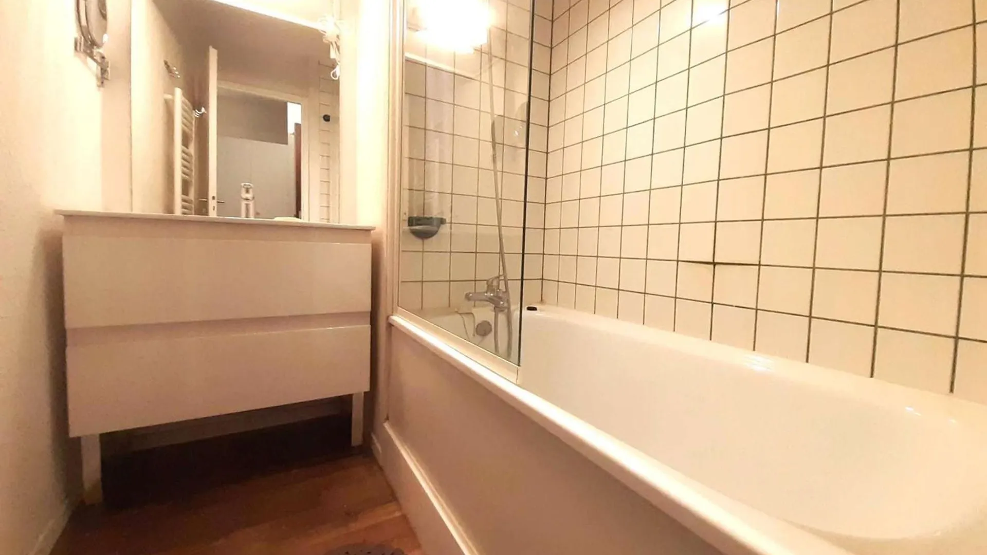 Apartment Charmant T2 Sud Avec Bow-Window, Tv, Kitchenette Equipee, Muscu, Sauna, Jacuzzi—Proche St-Lary Soulan - Fr-1-457-284 Vignec