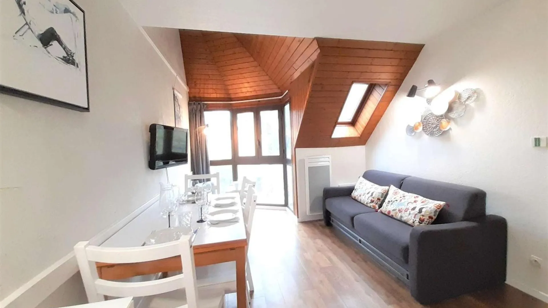 Charmant T2 Sud Avec Bow-Window, Tv, Kitchenette Equipee, Muscu, Sauna, Jacuzzi—Proche St-Lary Soulan - Fr-1-457-284 Vignec