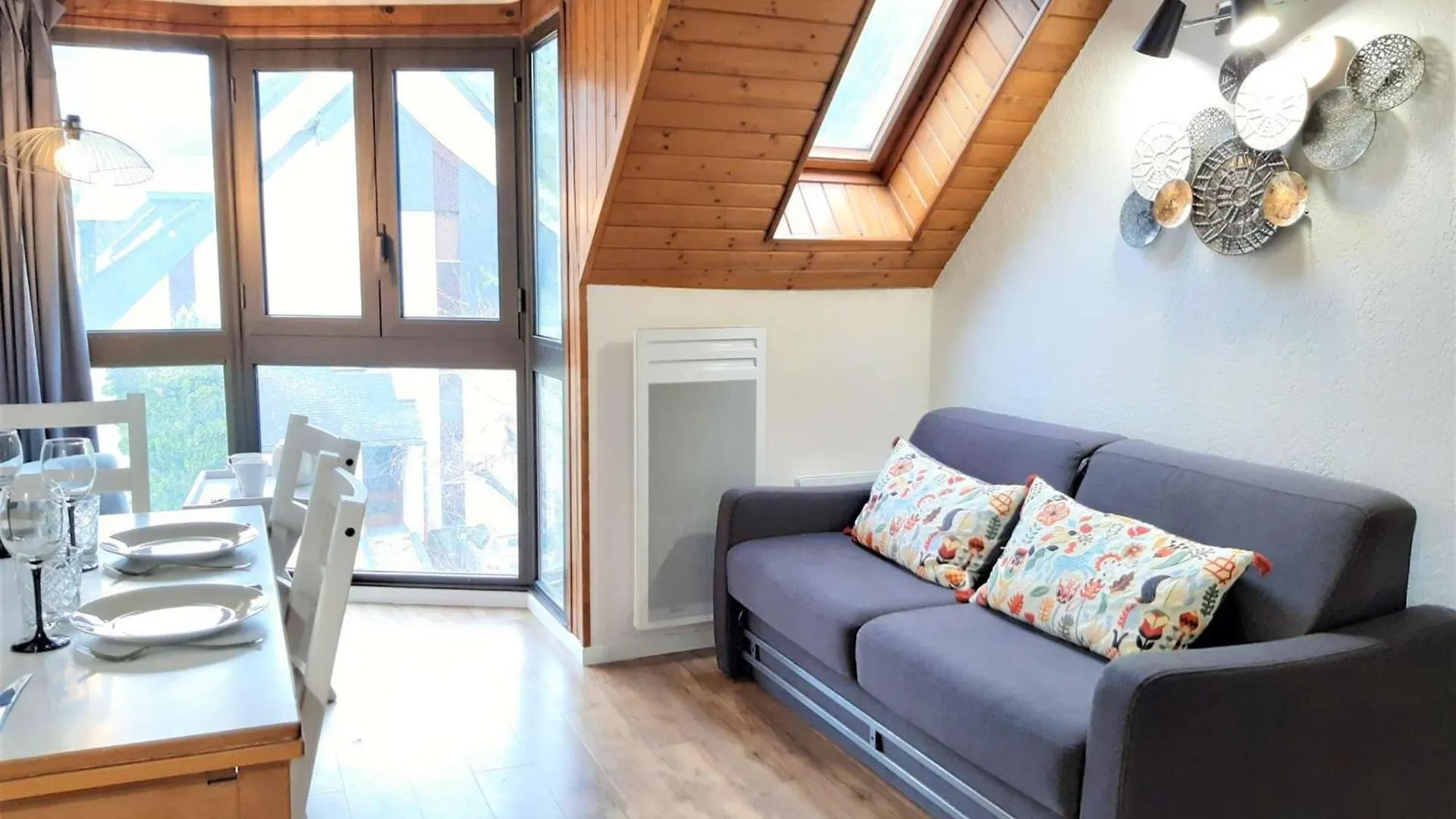 Charmant T2 Sud Avec Bow-Window, Tv, Kitchenette Equipee, Muscu, Sauna, Jacuzzi—Proche St-Lary Soulan - Fr-1-457-284 location